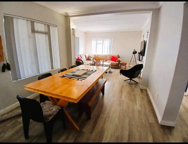 6 BEDROOM HOUSE FOR SALE IN STILBAAI-WES